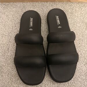 Old Navy Black Slide Sandals